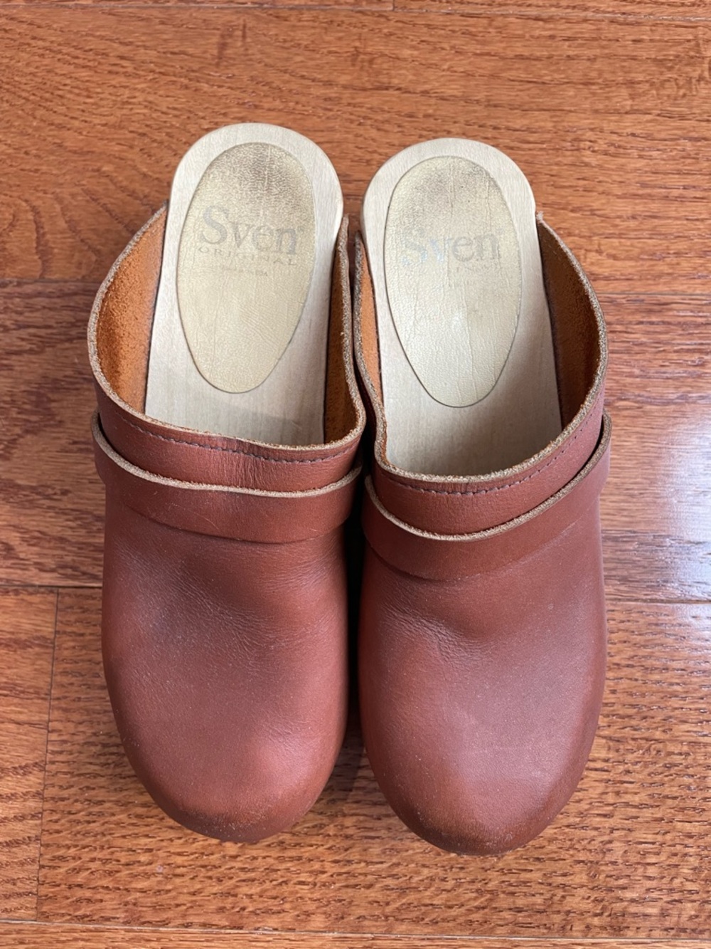 Sven Clogs Mid Heel in Whiskey